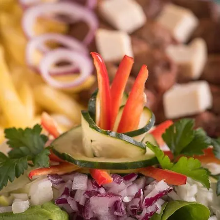 Centar Lux بيت ضيافة 3*