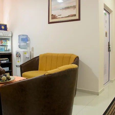 Centar Lux 3* زرنيانين